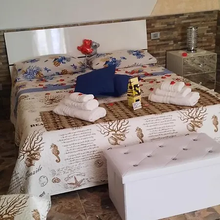 アパート Casa Le Mani E L'arte ヴィエステ