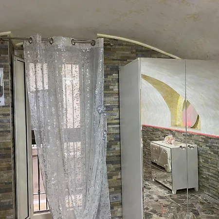 Casa Le Mani E L'arte アパート
