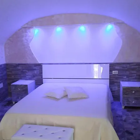 Casa Le Mani E L'arte Apartamento *